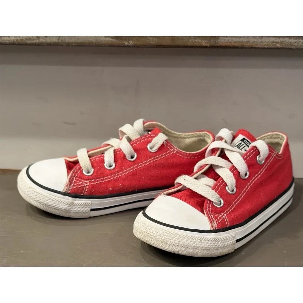 Converse ALL Star Toddler Size 8 Sneakers Unisex